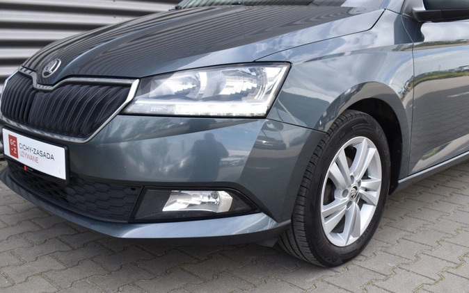 Skoda Fabia cena 36900 przebieg: 177164, rok produkcji 2019 z Poznań małe 742